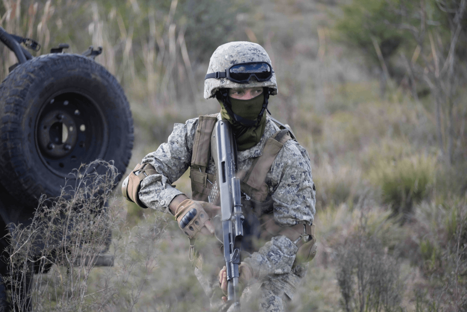 Texas investiga a un soldado asignado a la frontera que supuestamente disparó hacia México