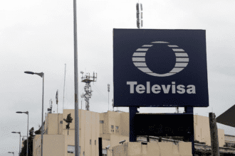 Grupo Televisa tomará el control total de Sky