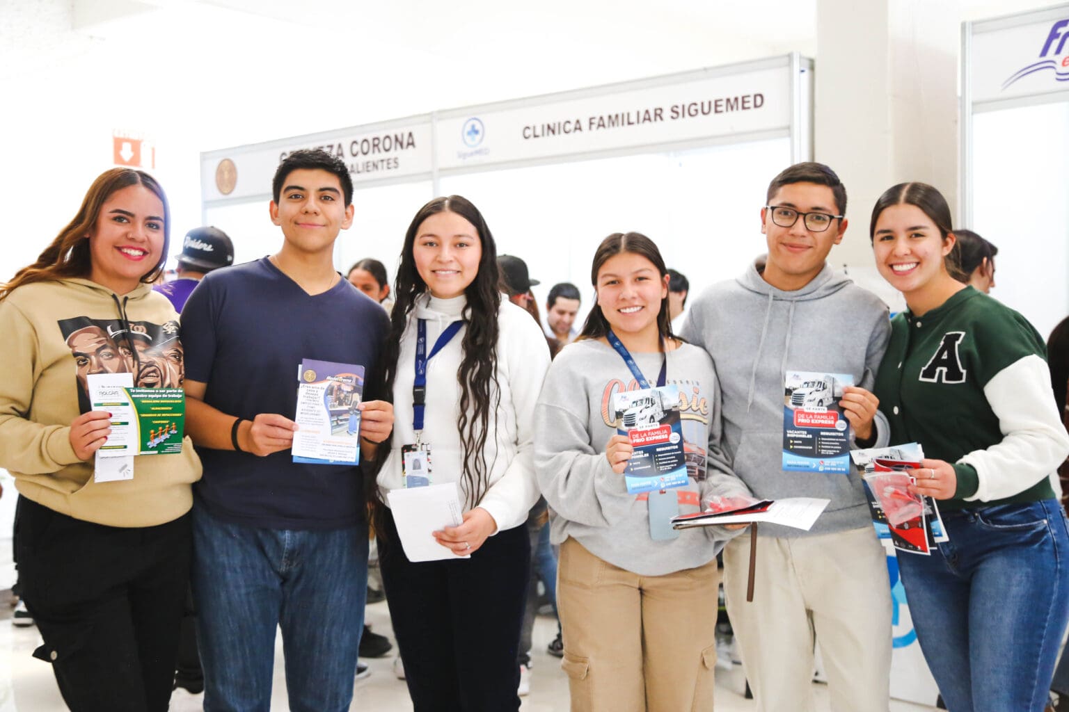 Se vinculan empresas con estudiantes en la Feria de Empresas 2024, de la UT